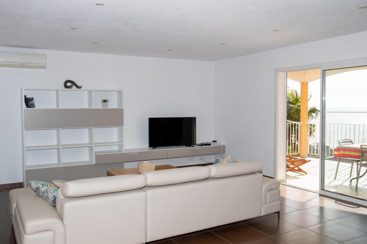 Monte Cristo Apartment